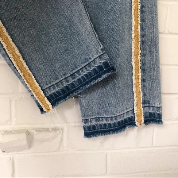 POL Released Hem Gold Piped Straight Leg Jean M - Picture 6 of 9